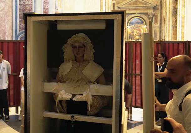 Esperanza de Málaga en la Basílica de San Pedro de Roma