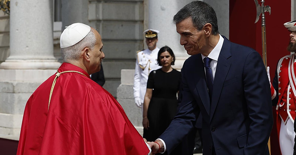Quédese un poco más, Santidad