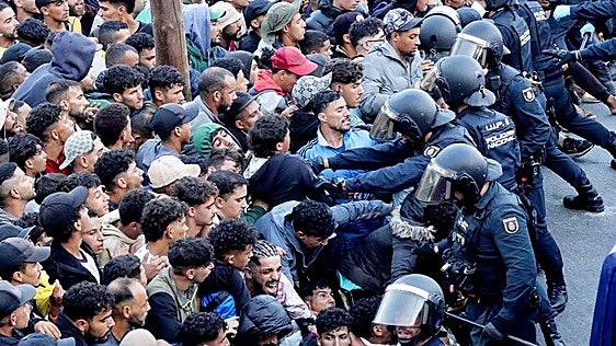 Ceuta: la normalización del caos