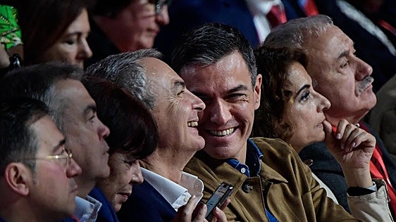 El poder socialista ante los jueces