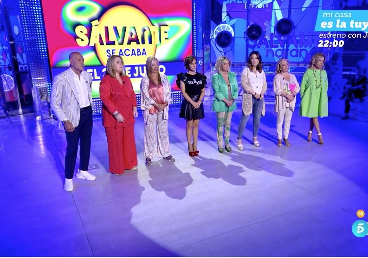 Miembros de 'Sálvame', durante el arranque del programa.