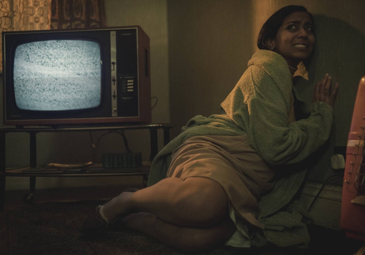 Anjasa Vasan interpreta a Nida en 'Black Mirror'