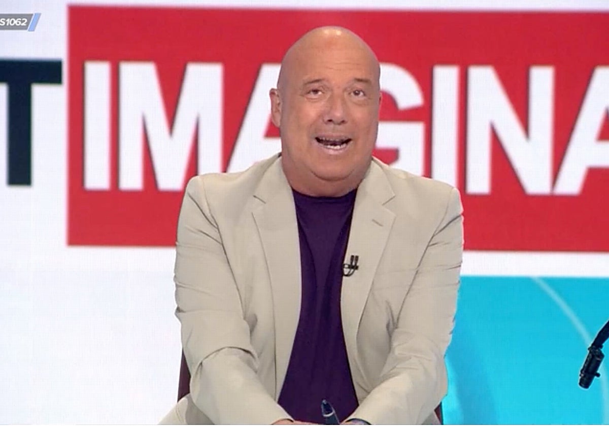 Alfonso Arús ha criticado en 'Aruseros' las normas de Tamara Falcó para su boda.