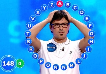 Un tropiezo garrafal deja K.O. a Moisés nada más empezar el 'Rosco'