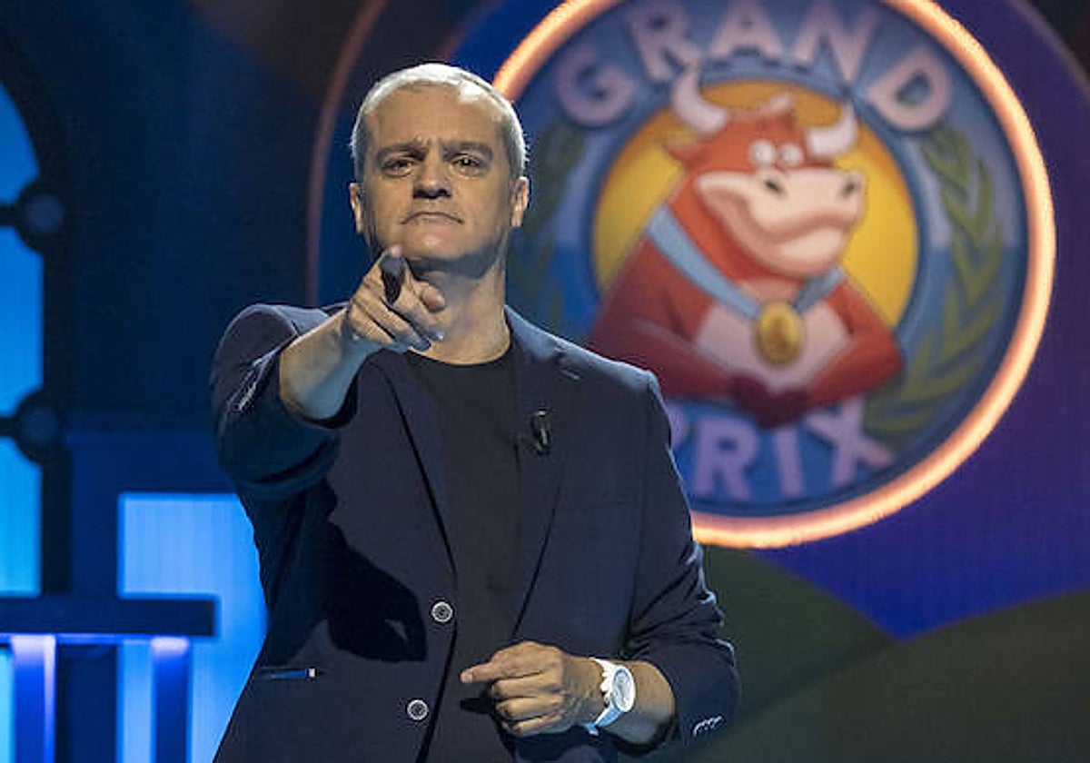 Ramón García, en el nuevo plató de 'Grand Prix', que se estrena este lunes 24 de julio