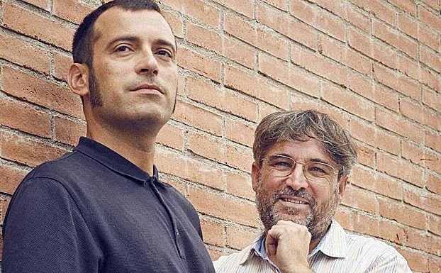 Jordi Évole junto a Màrius Sánchez, directores de 'No me llame Ternera' y socios en Producciones del barrio