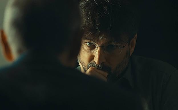 Jordi Évole, frente a Josu Ternera en el documental 'No me llame Ternera'