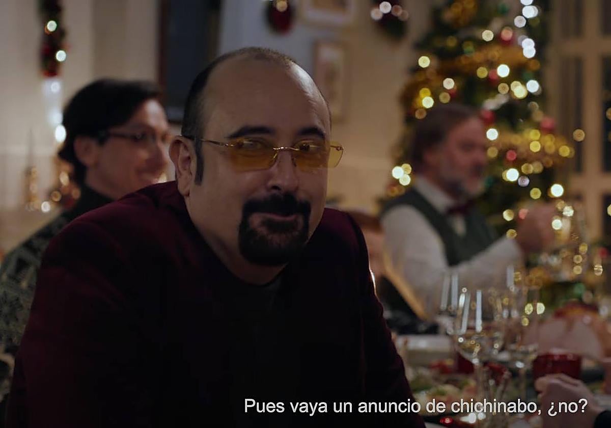 Campofrío tira de IA para el anuncio de Navidad de 2023: las campeonas del mundo, el Nano, y varias resurrecciones
