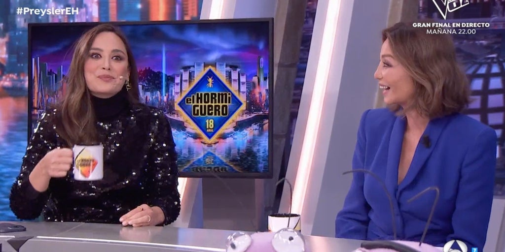 Isabel Preysler compartió colores con Tamara Falcó para expresar lo que había hecho como colaboradora de “El Hormiguero”