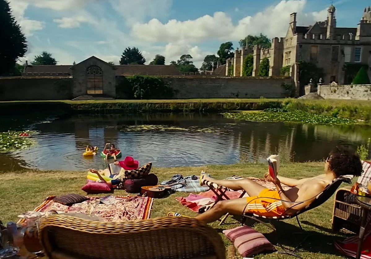 La película de Amazon Prime Vídeo llena de giros inesperados que habla sobre la lucha de clases y está arrasando