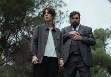 «Estamos haciendo una serie contra Juan Gómez-Jurado»: ABC, en el rodaje de 'Reina Roja'