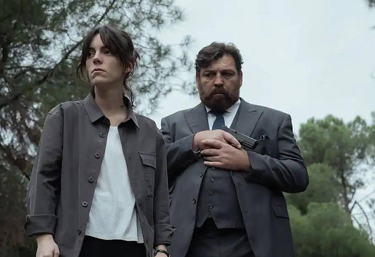 Vicky Luengo y Hovik en 'Reina Roja'