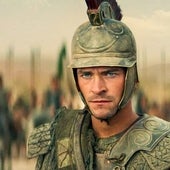 La serie sobre Alejandro Magno de Netflix desata la polémica en Grecia al mostrar la homosexualidad del 'César' macedonio