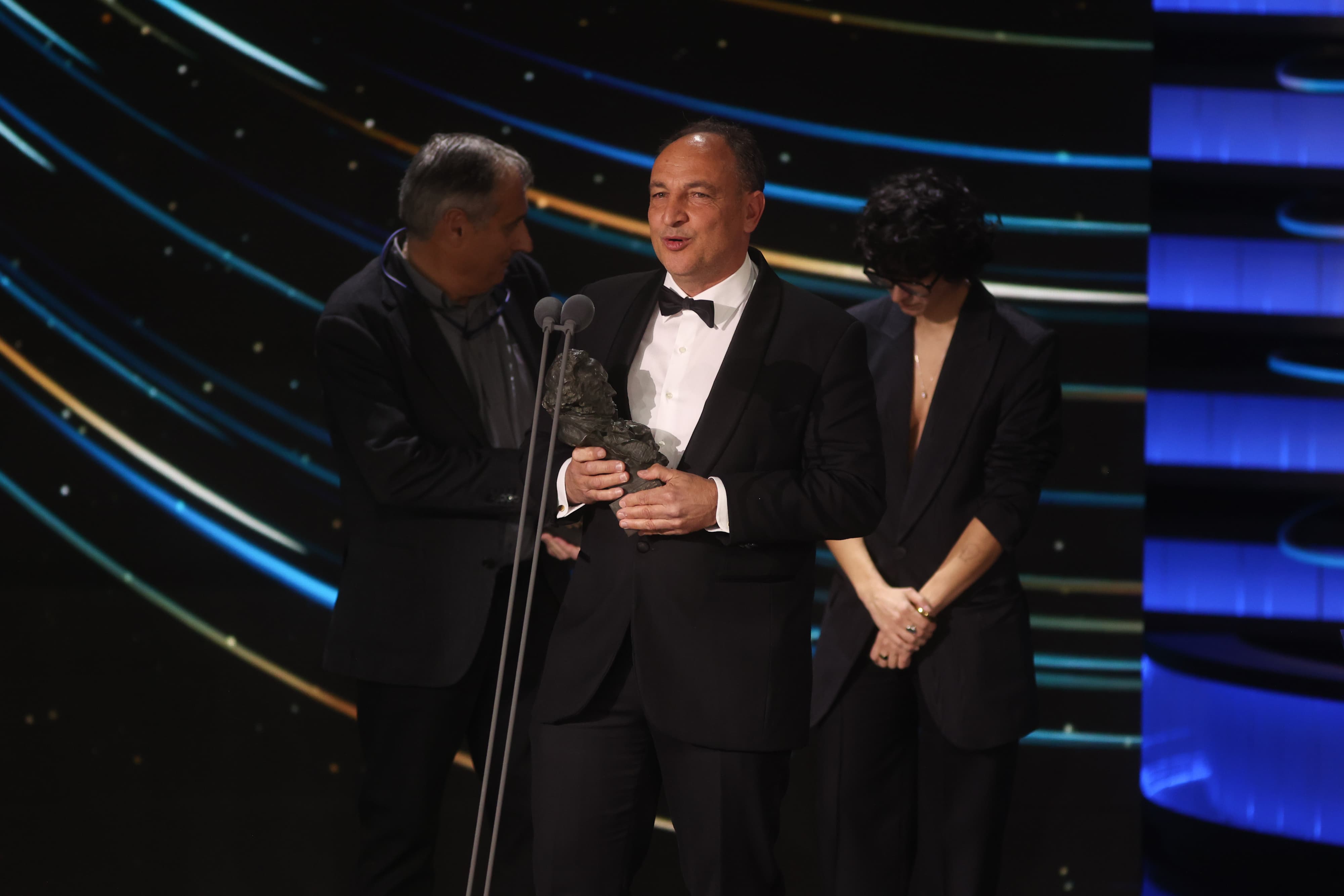 El Goya a Mejores Efectos Especiales ha sido para Pau Costa, Félix Bergés y Laura Pedro por 'La sociedad de la nieve'.