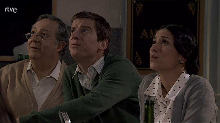 José Antonio Sayagués, Manuel Baqueiro e Itziar Miranda son Pelayo, Marcelino y Manolita en el final de 'Amar en tiempos revueltos'