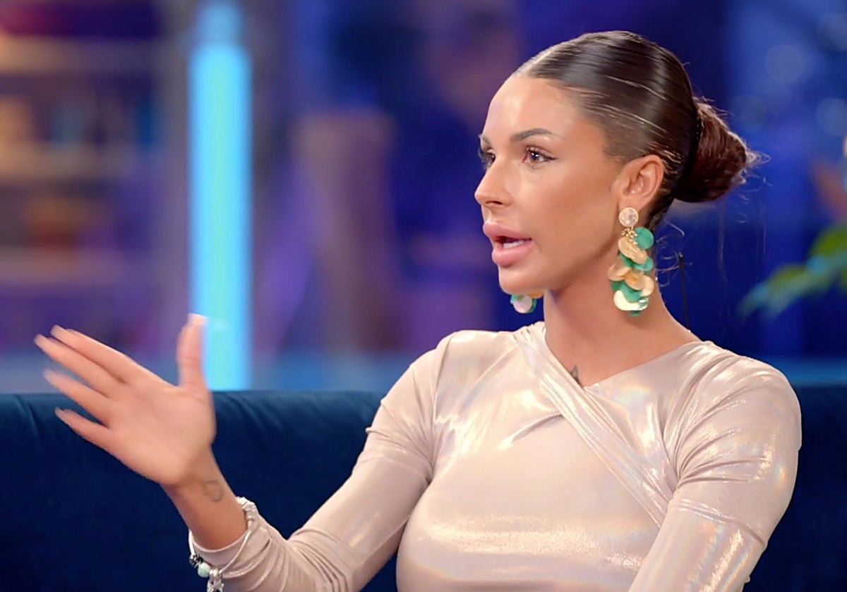 Alba Casillas, que abandonó el programa al inicio, también tuvo su momento en el reencuentro de 'La isla de las tentaciones'.