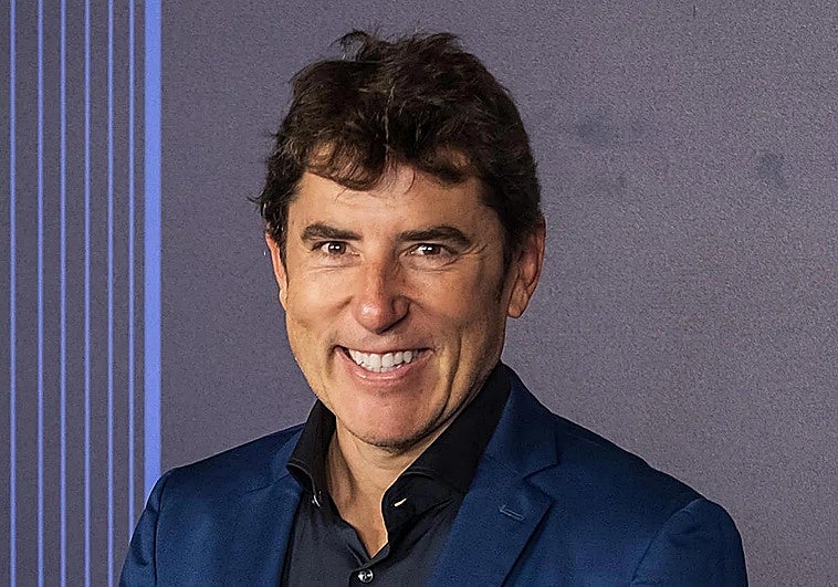 La vida personal de Manel Fuentes, presentador de ‘Tu cara me suena’: su mujer Clara Cabezas y sus dos hijos