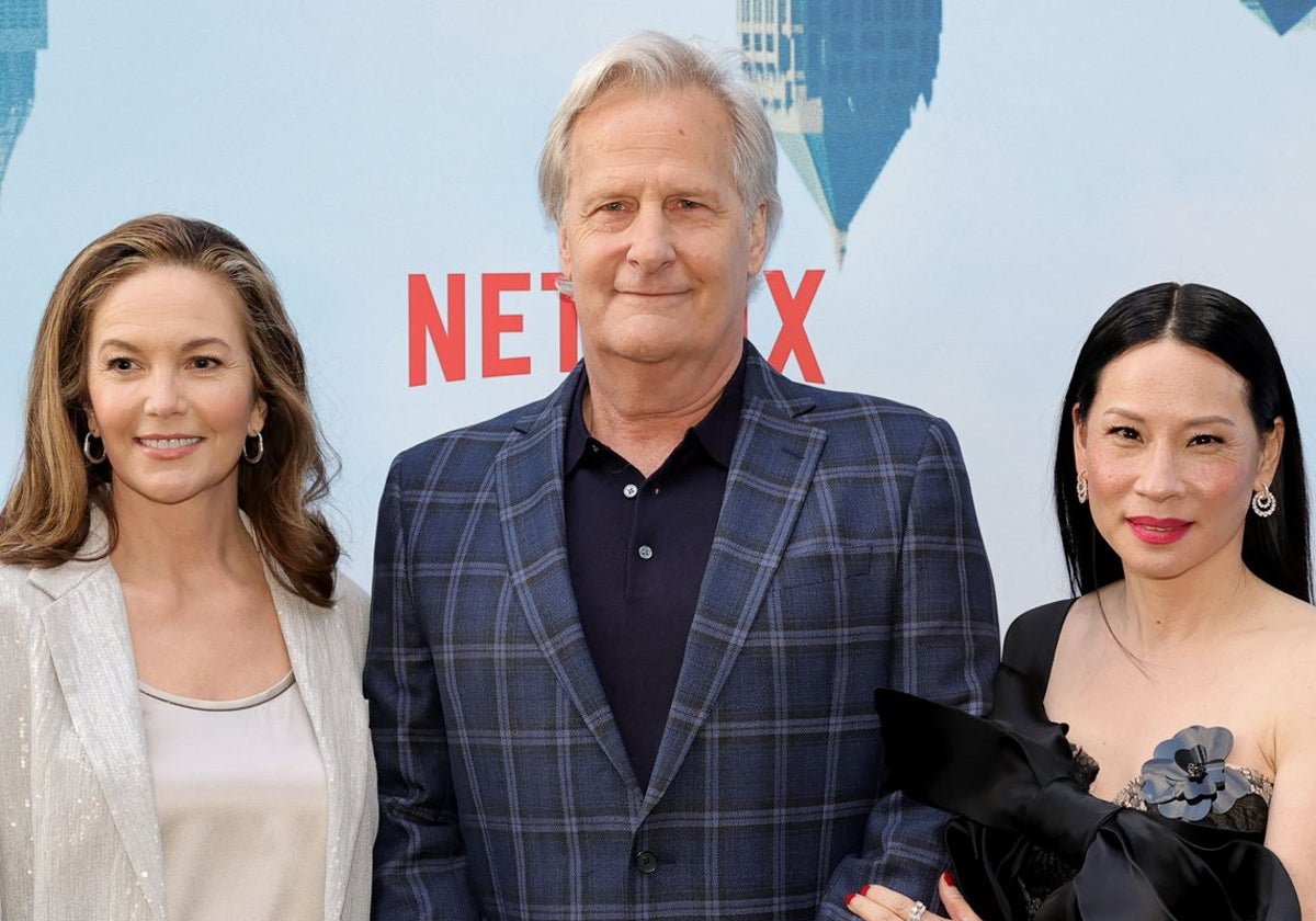 Diane Lane, Jeff Daniels y Lucy Liu, en la presentación de 'Todo un hombre