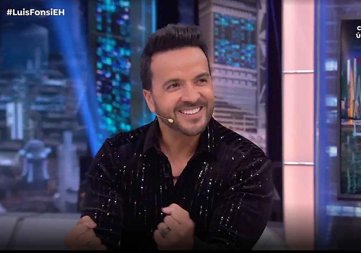 Luis Fonsi presentando su nuevo proyecto en 'El Hormiguero'