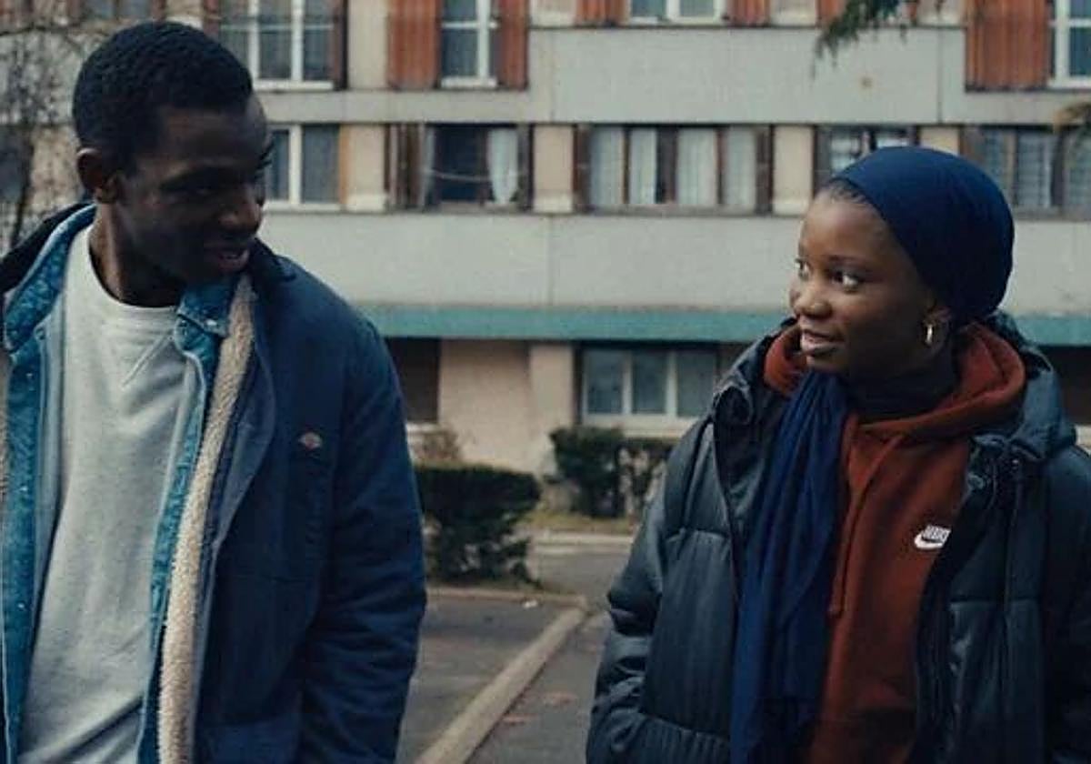 Crítica de &#039;Los indeseables&#039; (**): Un bloque de edificios en la diana