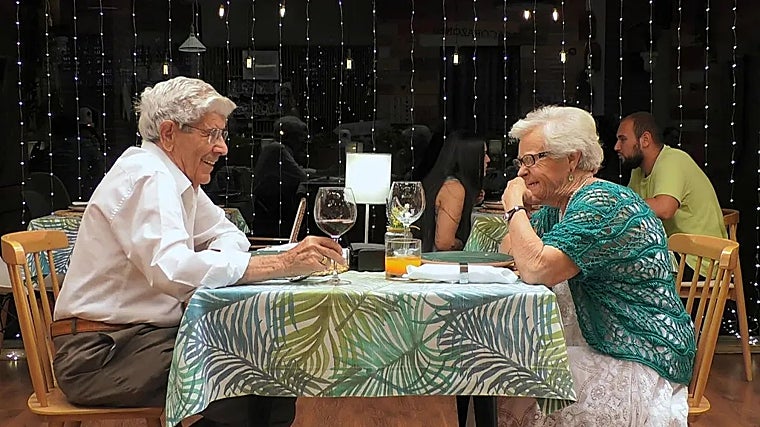 A pesar de las diferencias entre ellos, José María y Fina se lo pasaron muy bien durante su encuentro