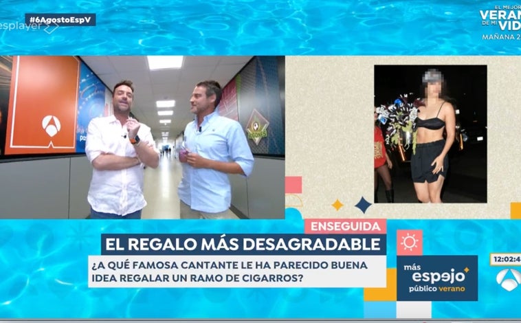 Imagen principal - Miquel Valls y Raúl García, colaboradores de 'Espejo Público', han clamado contra el regalo de cumpleaños que ha realizado Rosalía. 