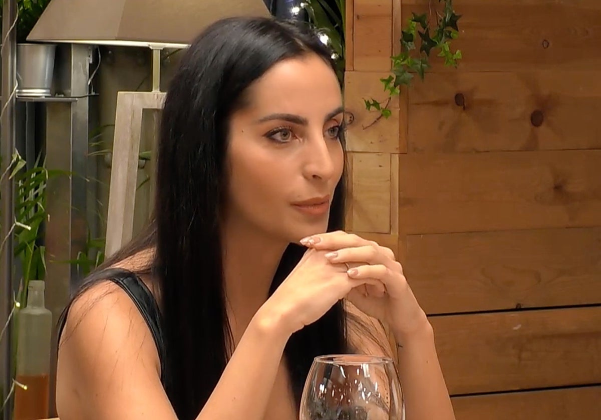 First Dates: Una soltera, implacable contra su pretendiente tras una ...