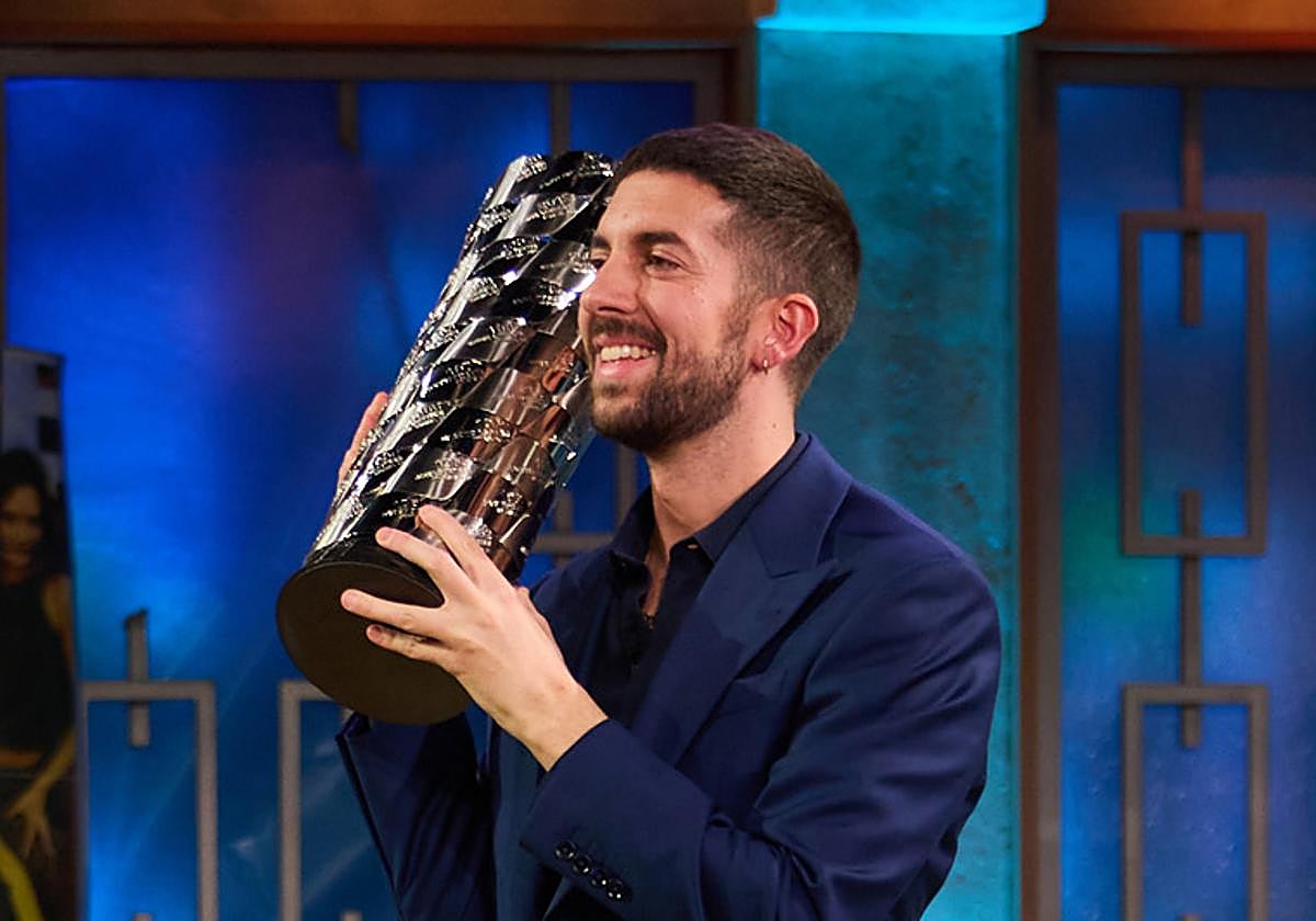 Cuánto dinero cobra David Broncano en RTVE: el sueldo que gana en La 1 por presentar 'La Revuelta'