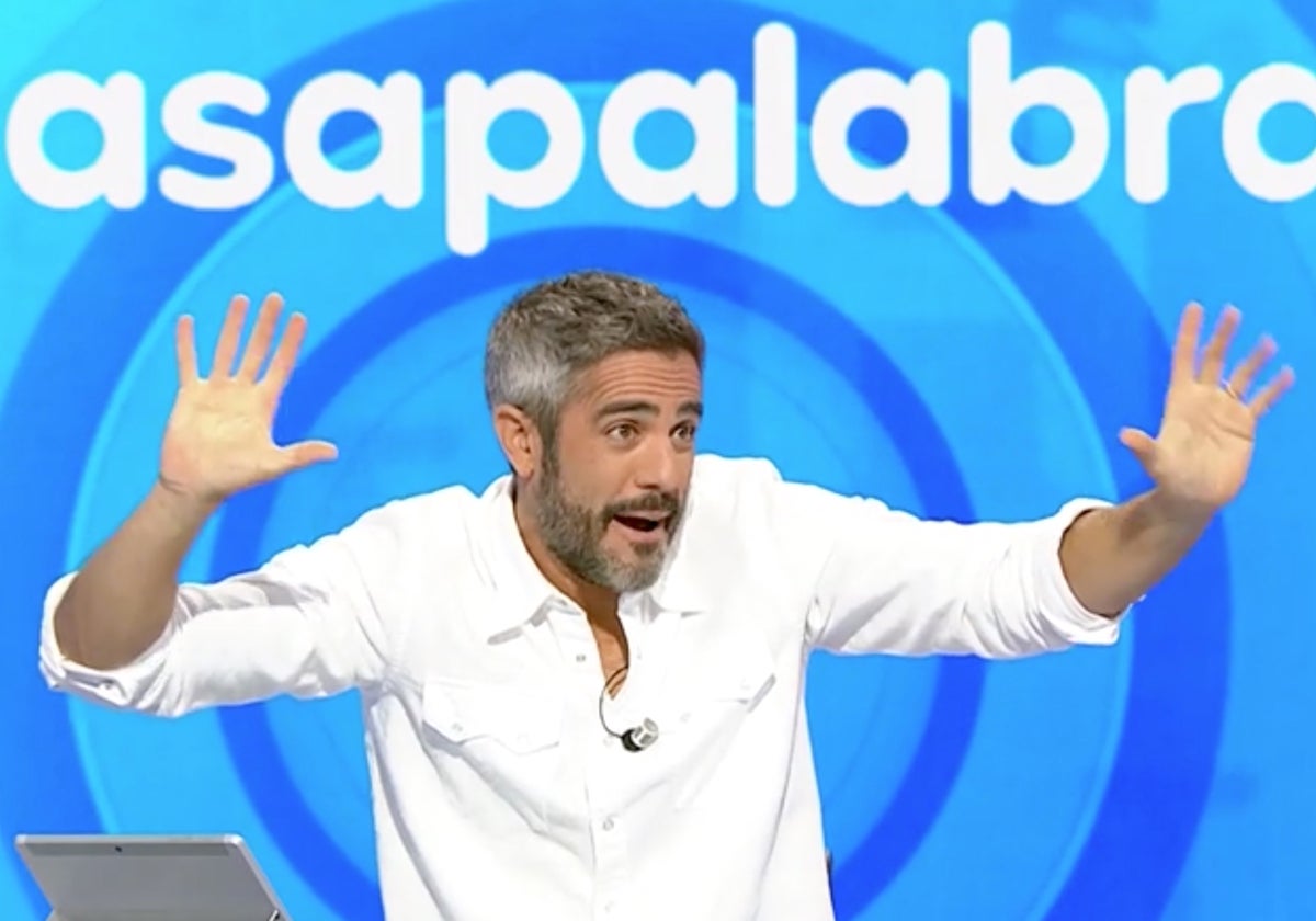 Roberto Leal no dio crédito a la proeza que habían logrado dos de los invitados de 'Pasapalabra'.