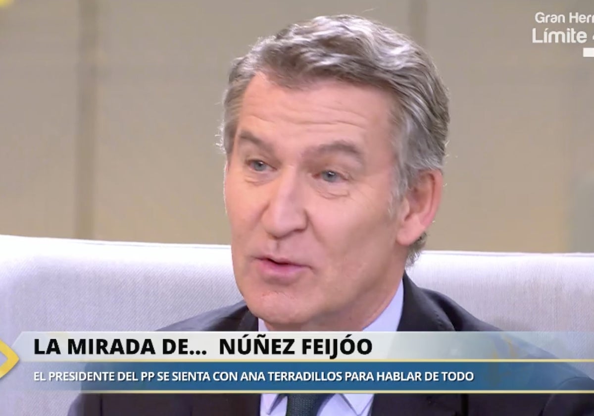 Alberto Núñez Feijóo ha revelado en 'La mirada crítica' por qué no lleva gafas.