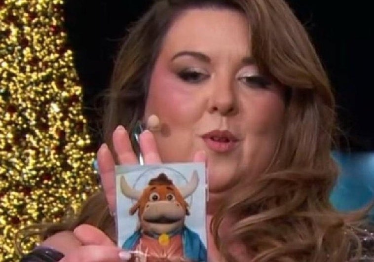 Críticas a Lalachus por usar el Sagrado Corazón de Jesús en una imagen de la vaquilla del Grand Prix