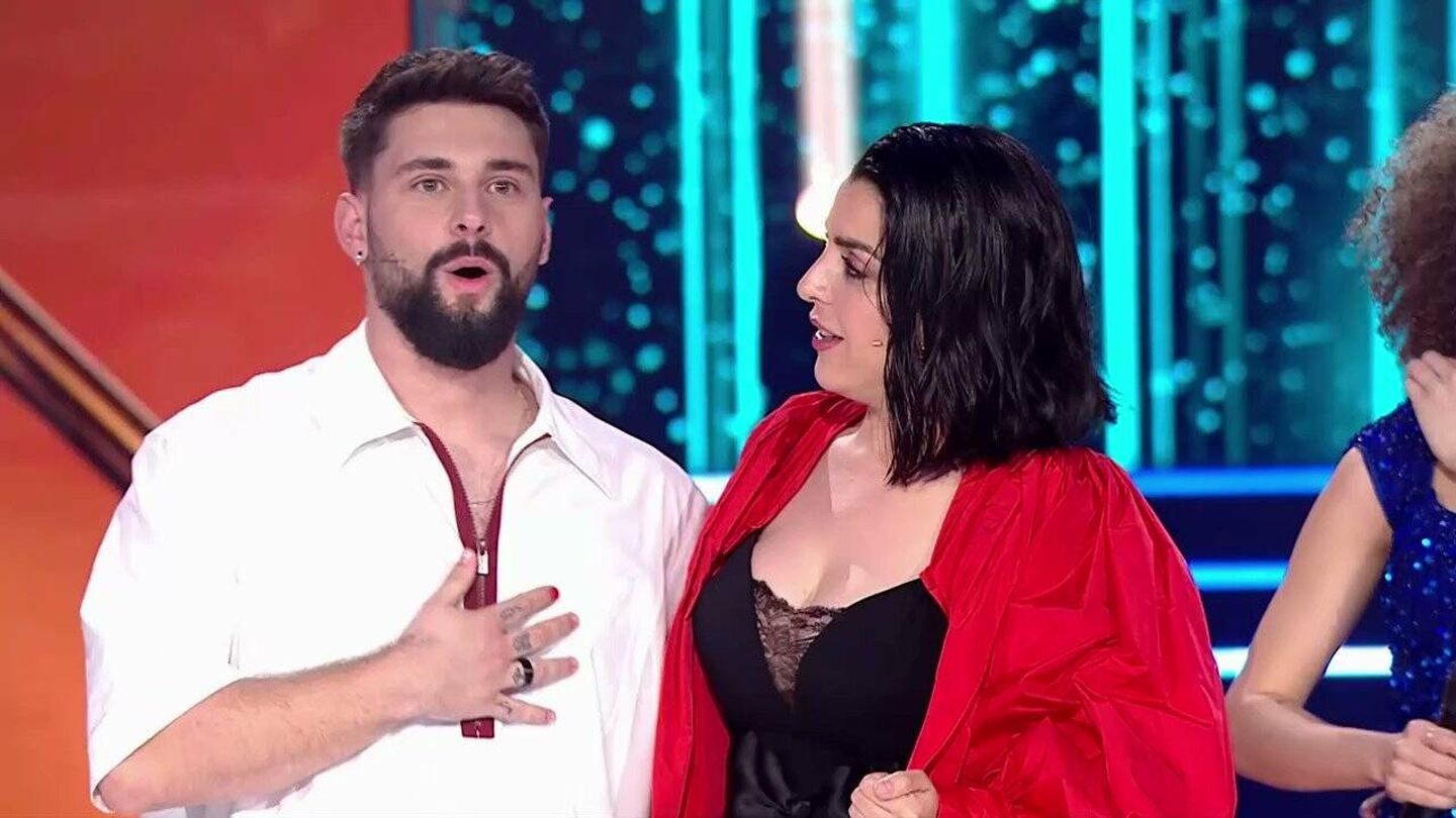 J KBello en 'Cover Night'