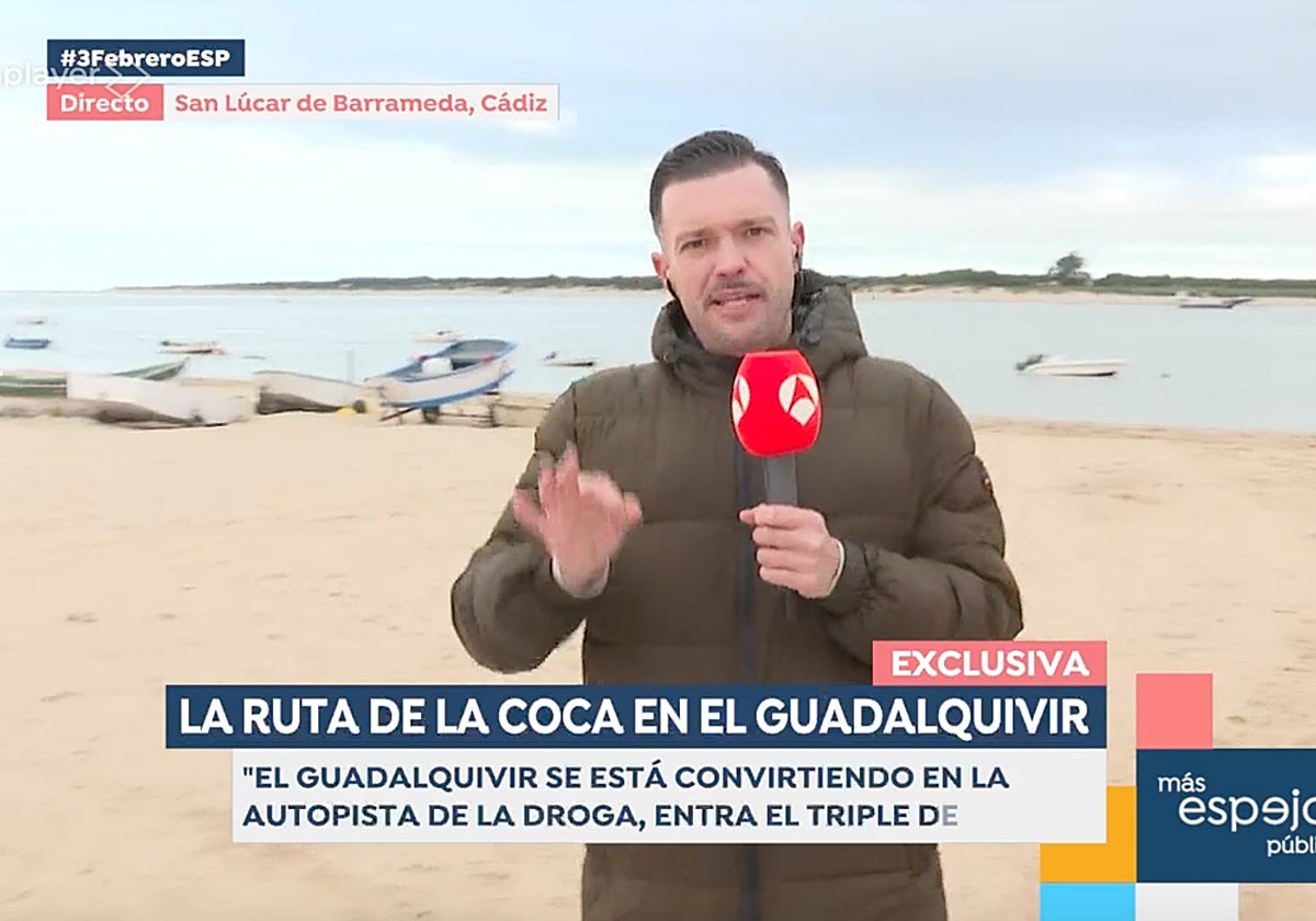 Javi Fuente, reportero de 'Espejo Público', ha relatado que él y su compañero fueron «encañonados» por la Guardia Civil.