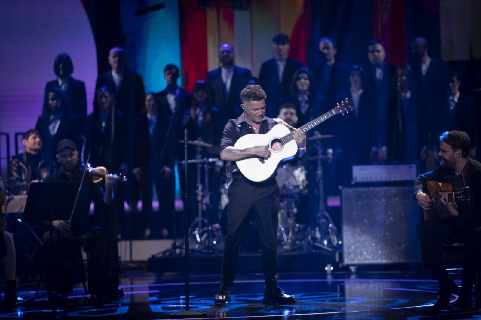 Alejandro Sanz ha protagonizado una de las  actuaciones musicales de la noche.