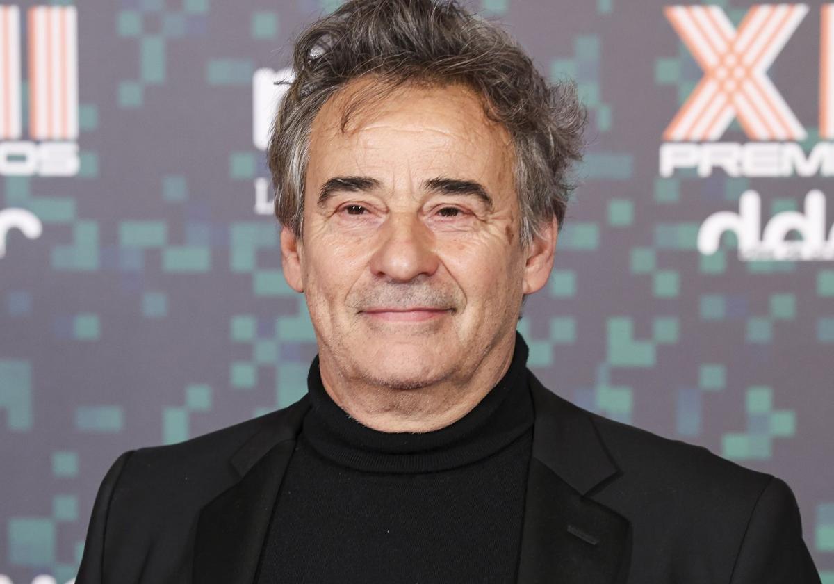 La vida de Eduard Fernández, ganador del Goya a mejor actor protagonista  por 'Marco': un «doloroso» divorcio, su novia actual y su hija Greta