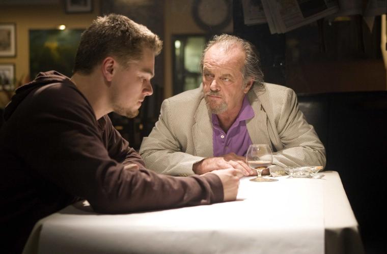 Leonardo DiCaprio y Jack Nicholson en un fotograma de 'Infiltados' (2006), de Martin Scorsese