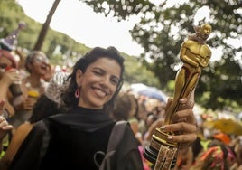 Un Oscar como un Mundial: Fernanda Torres, Reina del Carnaval a la altura de Pelé