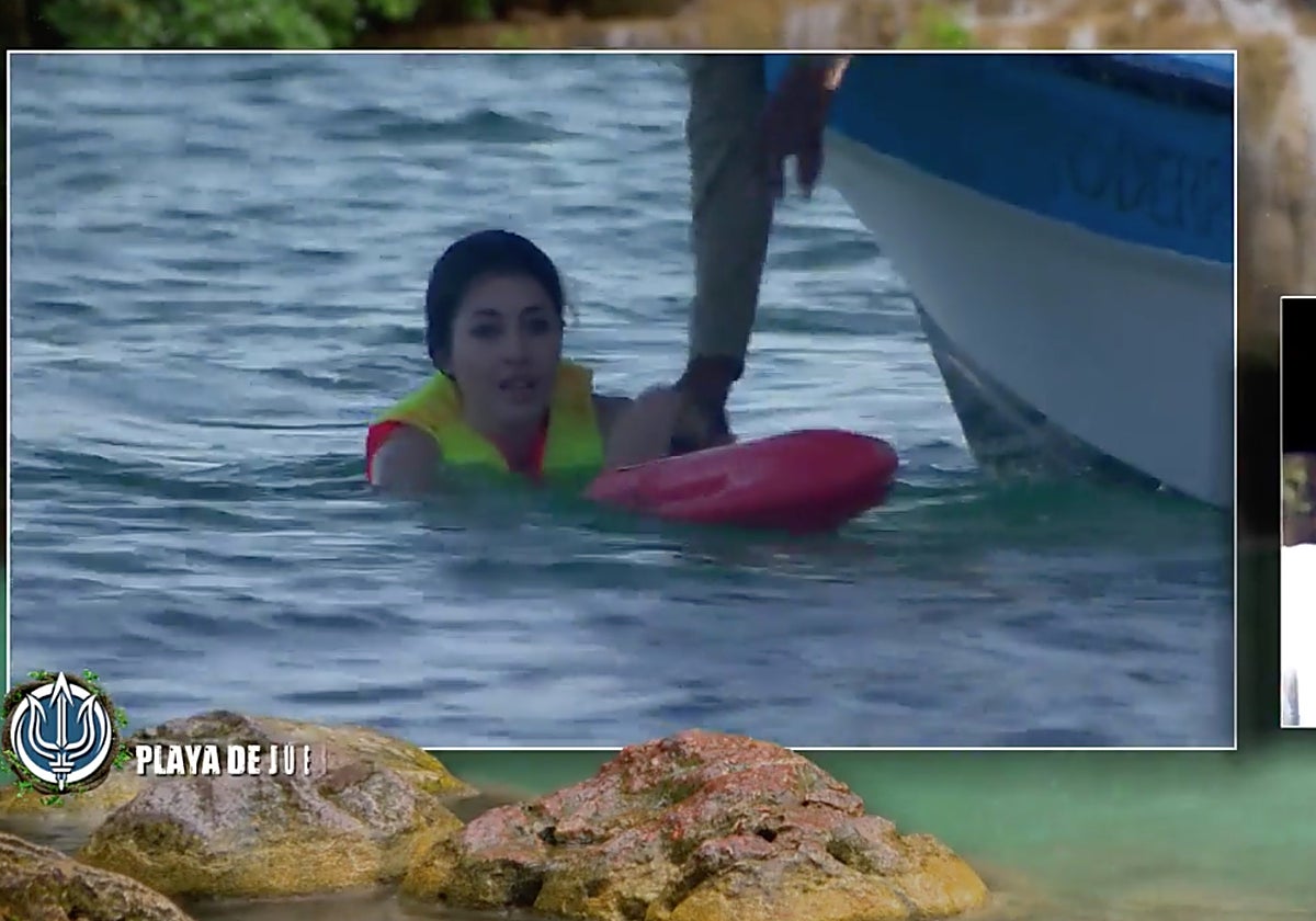 El equipo de 'Supervivientes' ha tenido que salir en rescate de una concursante tras su salto en helicóptero.