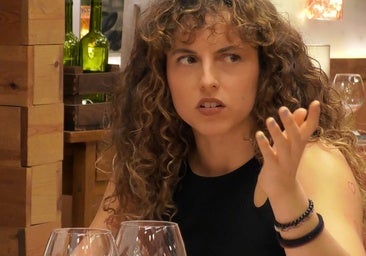 Una soltera se planta ante la directa pregunta sexual de su cita: «No te voy a contestar a eso»