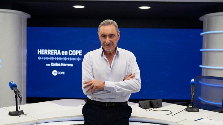 Carlos Herrera continúa como referente en Cope y 'Tiempo de juego' lidera el deporte en la radio