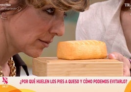 Boticaria García da respuesta a una eterna pregunta: «¿Por qué huelen los pies a queso?»