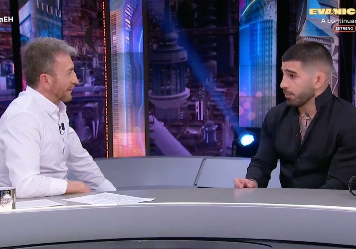 Ilia Topuria visitando 'El Hormiguero'
