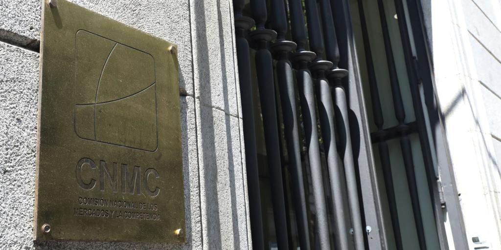 La cnmc sanciona a atresmedia con más de 220. 000 euros por emitir la ejecución de un soldado en horario protegido