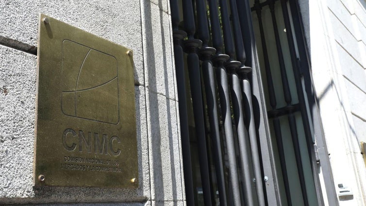 La CNMC sanciona a Atresmedia con más de 220.000 euros por emitir la ejecución de un soldado en horario protegido