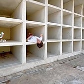 El enfado de Ana Obregón con el tiktoker sepulturero: «¡Lo del 'cucú, momias' no tiene ninguna gracia!»