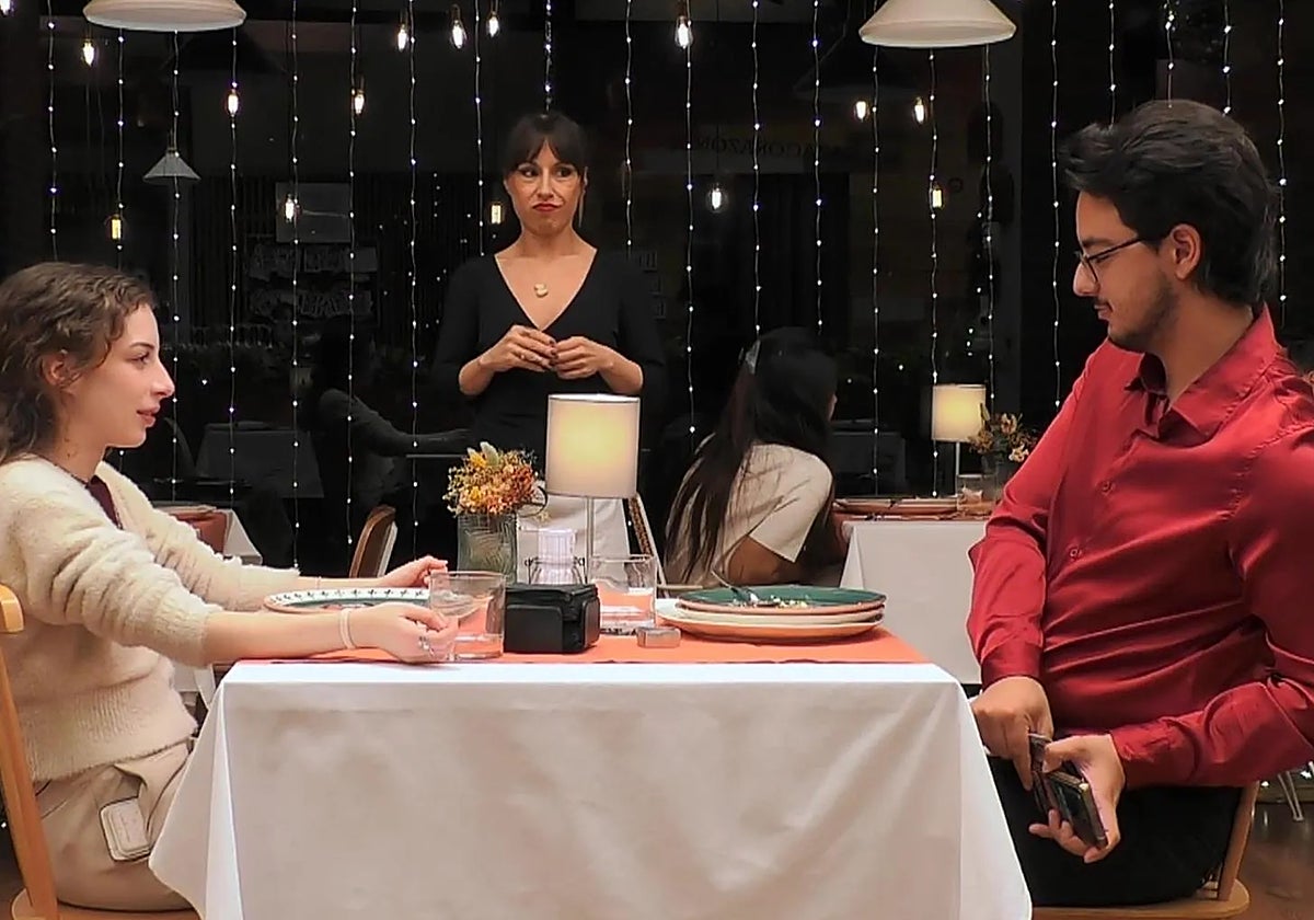Paula y Jesús en 'First Dates'