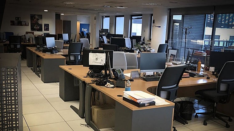 Así es 'el Valle de los caídos', la zona de Torrespaña donde acaban «todas aquellas personas que no comulgan con la línea marcada desde Moncloa», y está situada en la tercera planta del edificio B