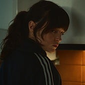 La película en Netflix producida por Bayona sobre una agente encubierta en ETA y recuerda a 'La Infiltrada'