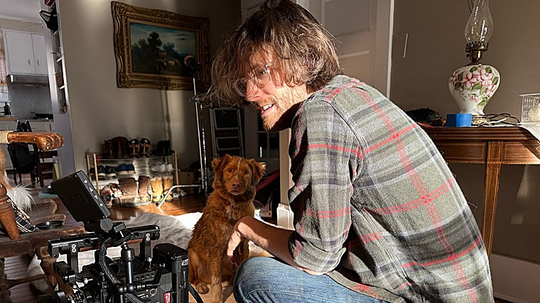 Indy, the protagonist of 'Good boy' on the set of the film