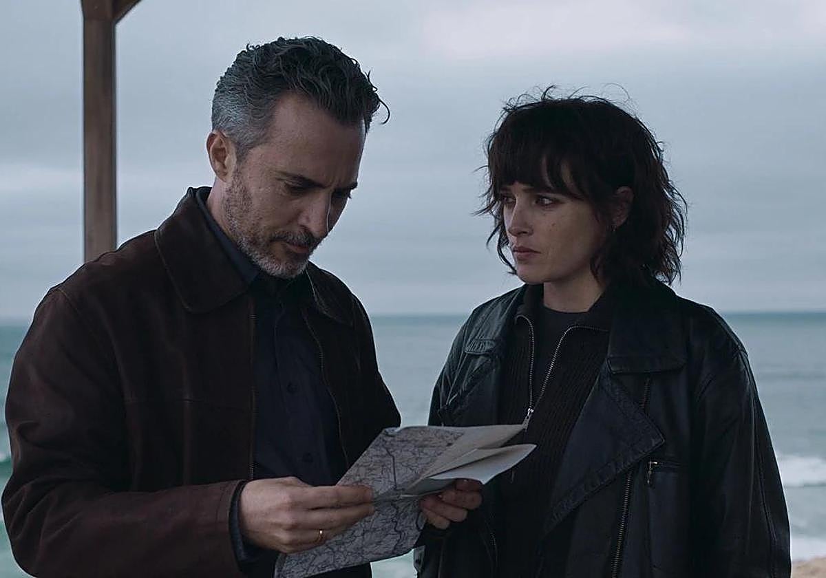 Andrés Gertrúdix & Susana Abaitua, en 'Un fantasma en la batalla'